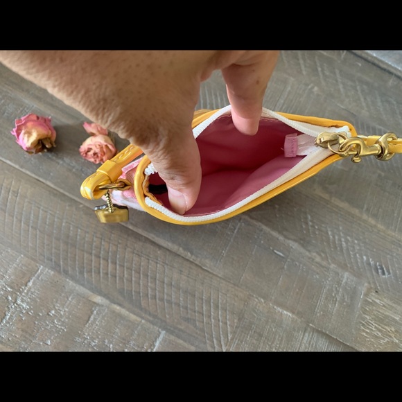 Coach -Wristlet - Picture 6 of 6